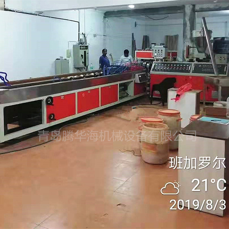 广州PE/PVC木方塑料包覆型材设备